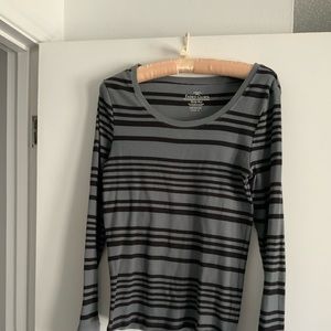 FadedGlory long sleeve T shirt size L